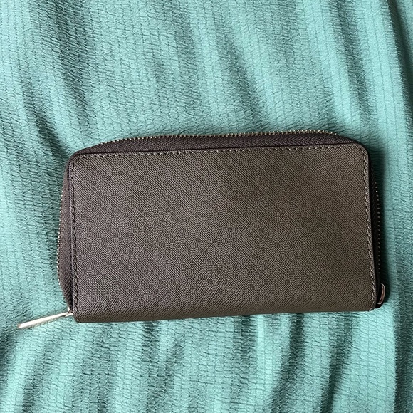 MK wallet - Picture 2 of 3